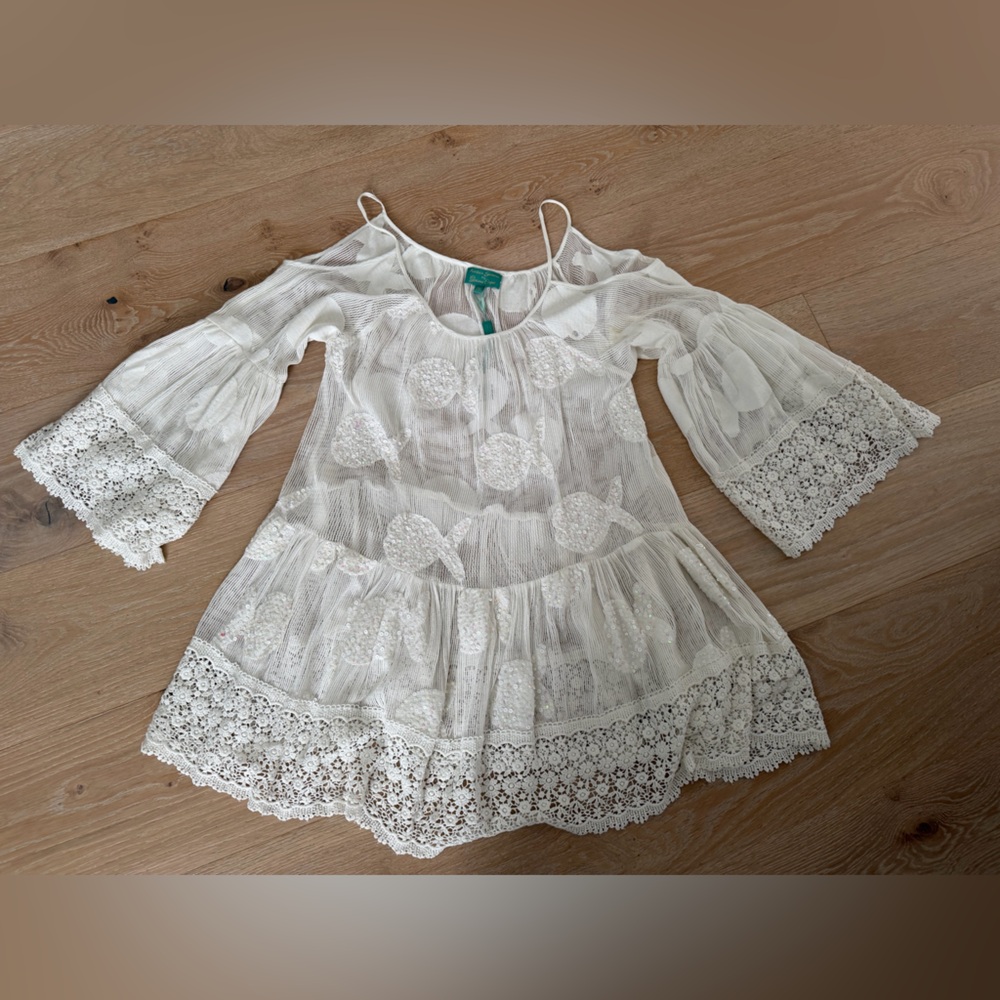 Antica Sartoria White Cold shoulder Tunic top / coverup (One size)